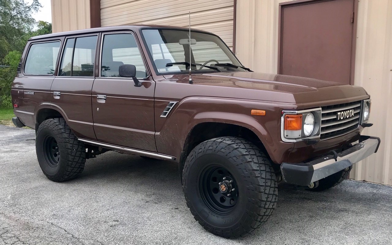 1984_toyota_land_cruiser_fj60_1548527221f9f98764daIMG_8687.jpg