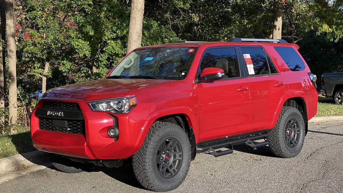 2021_toyota_4runner_sr5_premium_barcelona_red_profile_view_front_end.jpg