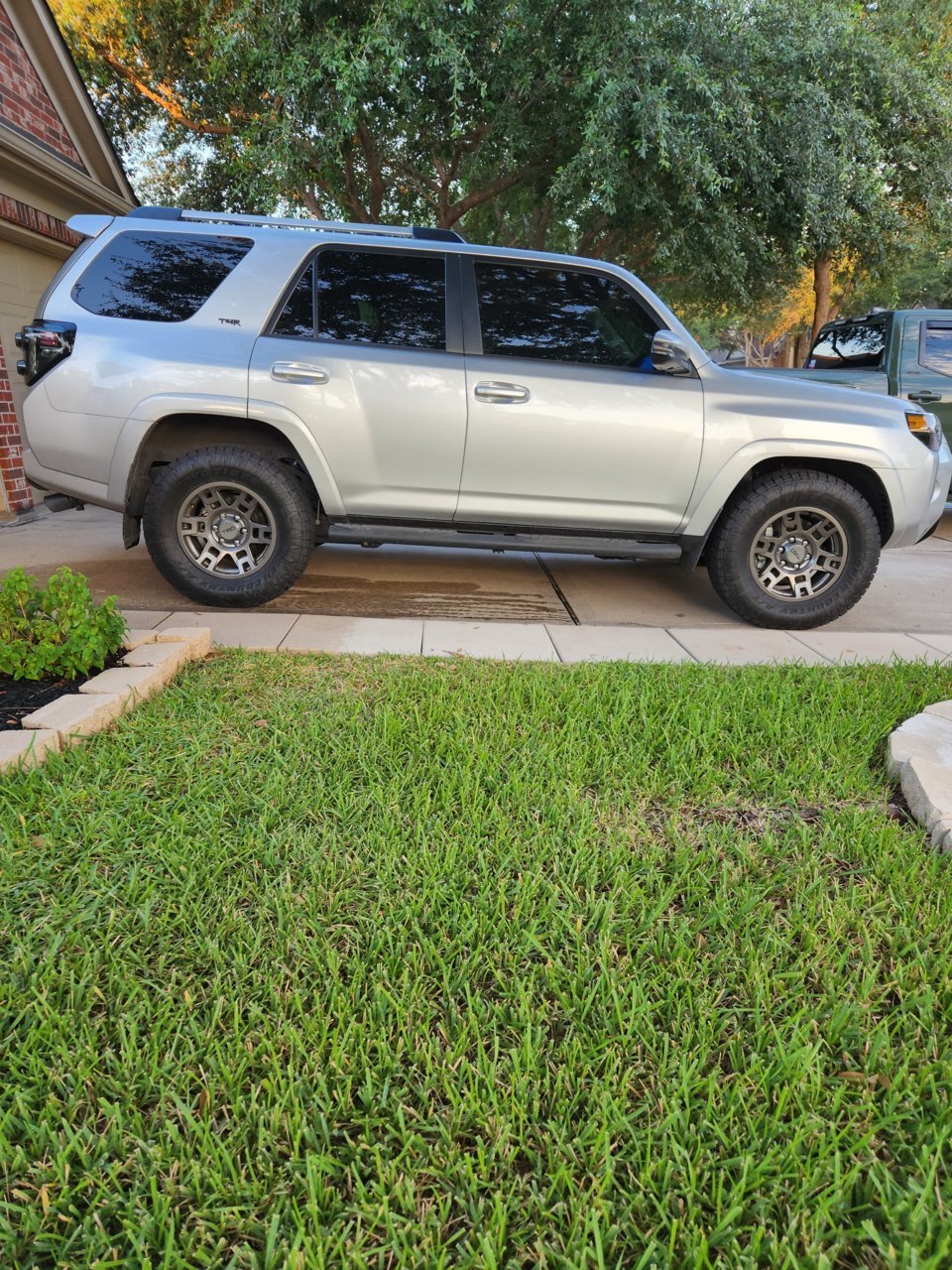 Opinions on Bronze Wheels on a Silver 4Runner | Toyota 4Runner