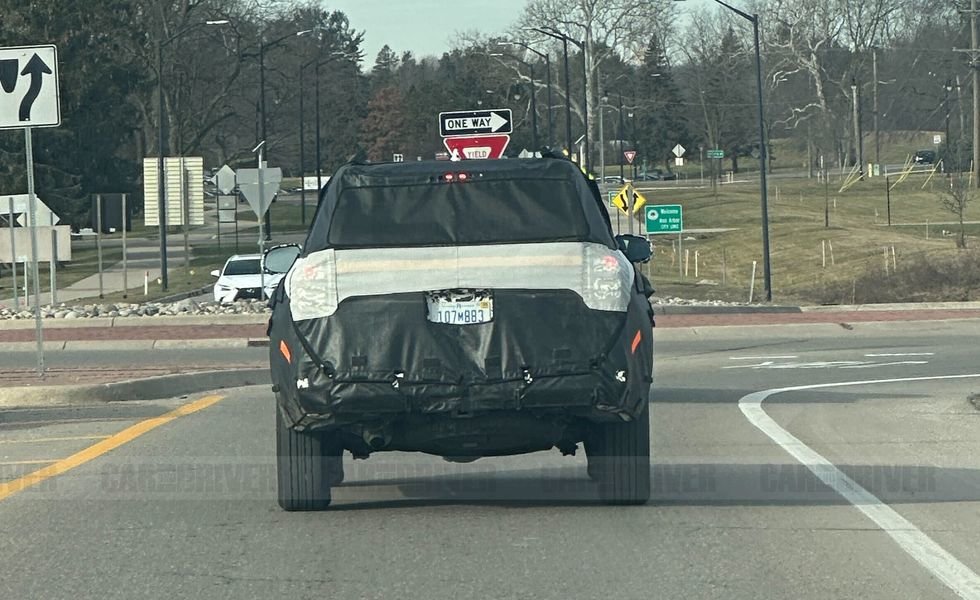 2025-toyota-4runner-spied-65c3a58c47494.jpg