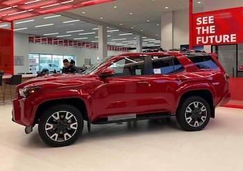 2025-toyota-4runner-trd-sport-in-supersonic-red-v0-ooy0r1grxtde1.jpg