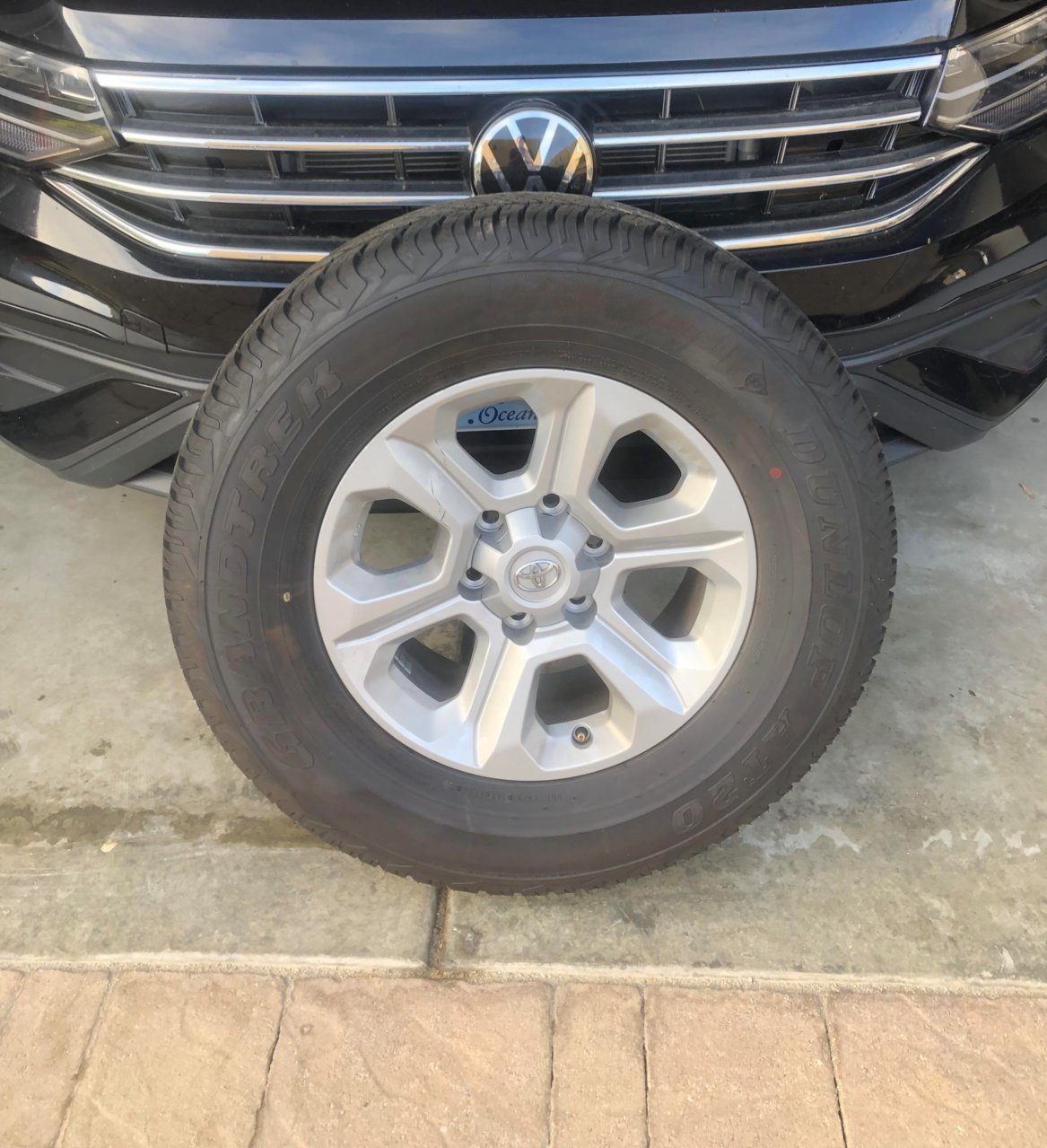 4 Runner Wheel and Tire.jpg