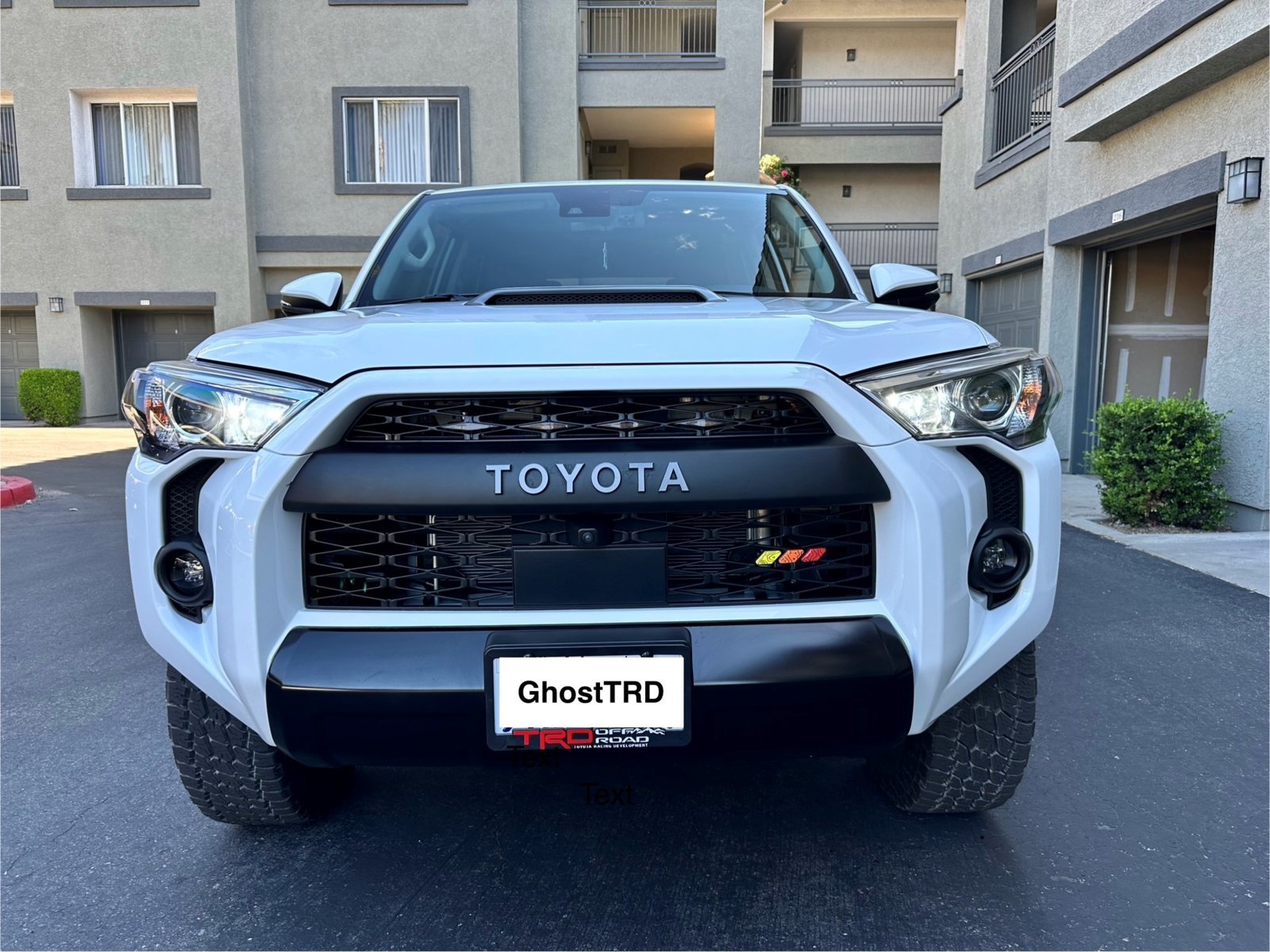 4RUNNER-FRONT.jpg