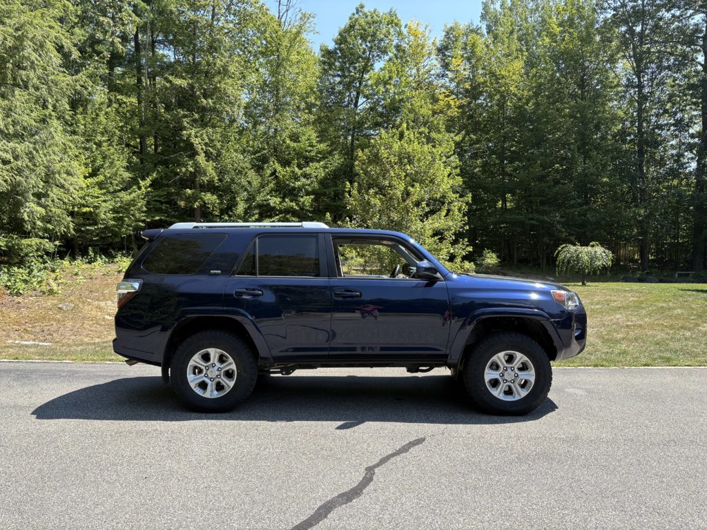 4Runner side view.jpg