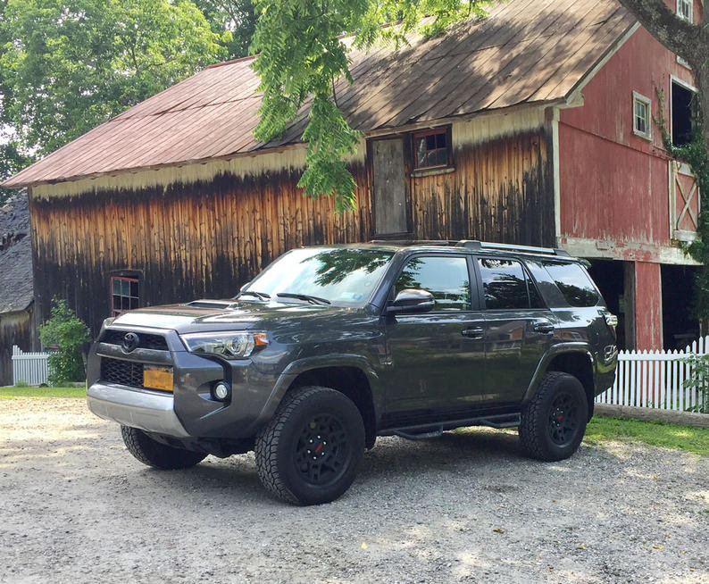 4Runner_PlateOffCenter.jpg