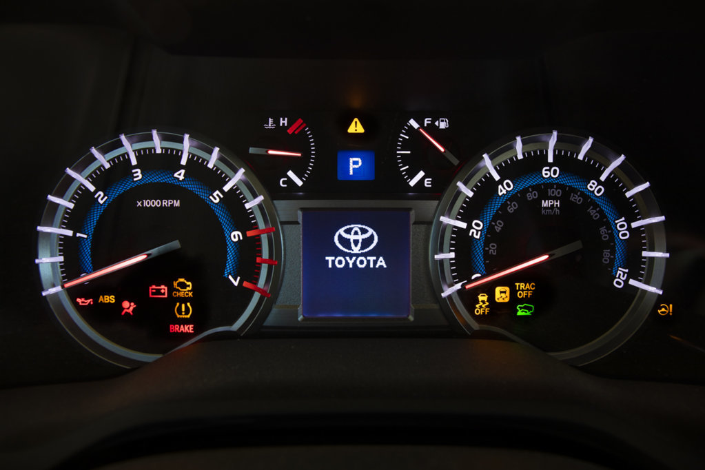 5th_gen_4runner_dash_lights_01.jpg