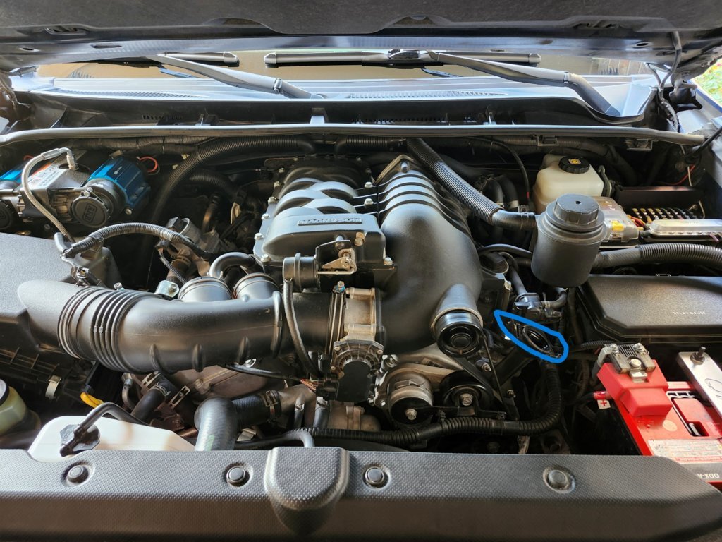 60K Engine Bay Oil Change.jpg