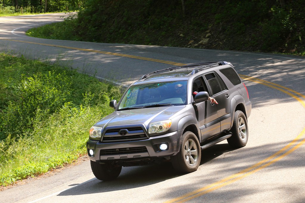 4th gen 4runner v8 overland build early on the tail of the dragon gotcha