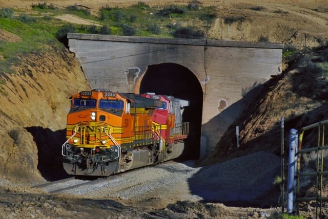 BNSF_Engine_5234.jpg