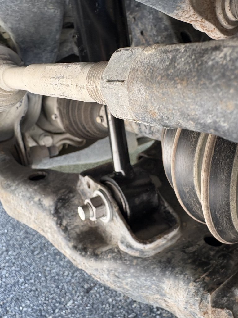 bottom strut bolt.jpg