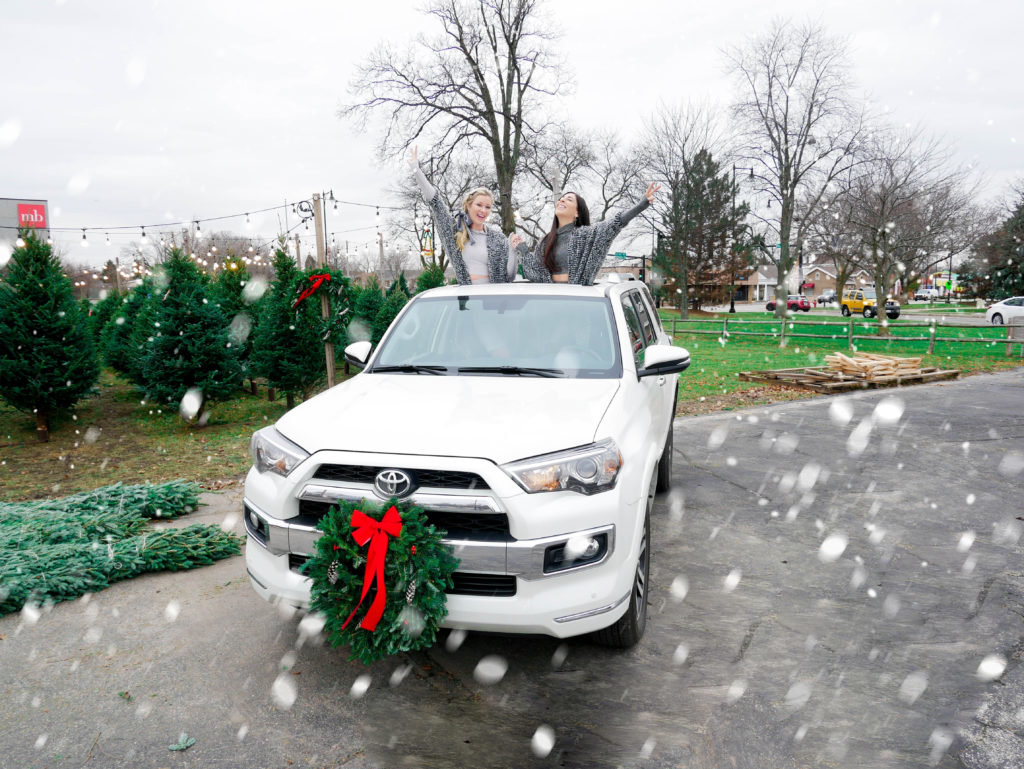 Christmas 4runner.jpg