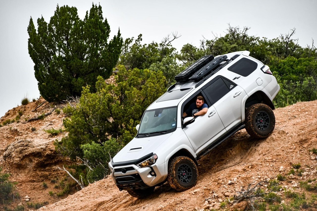 LFD Crossbars On Stock Roof Rails | Toyota 4Runner Forum [4Runners.com]