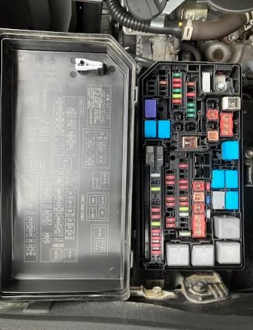 fuse box.jpg