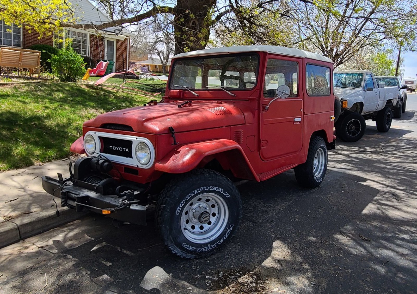 LandCruiser.jpg