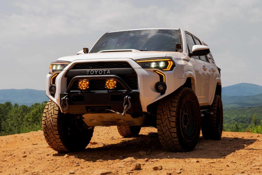 mm-toyota-4runner-14-24_xb-evo.jpg