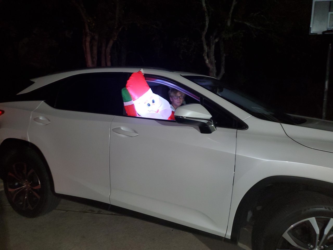 santa lexus passenger seat.jpg