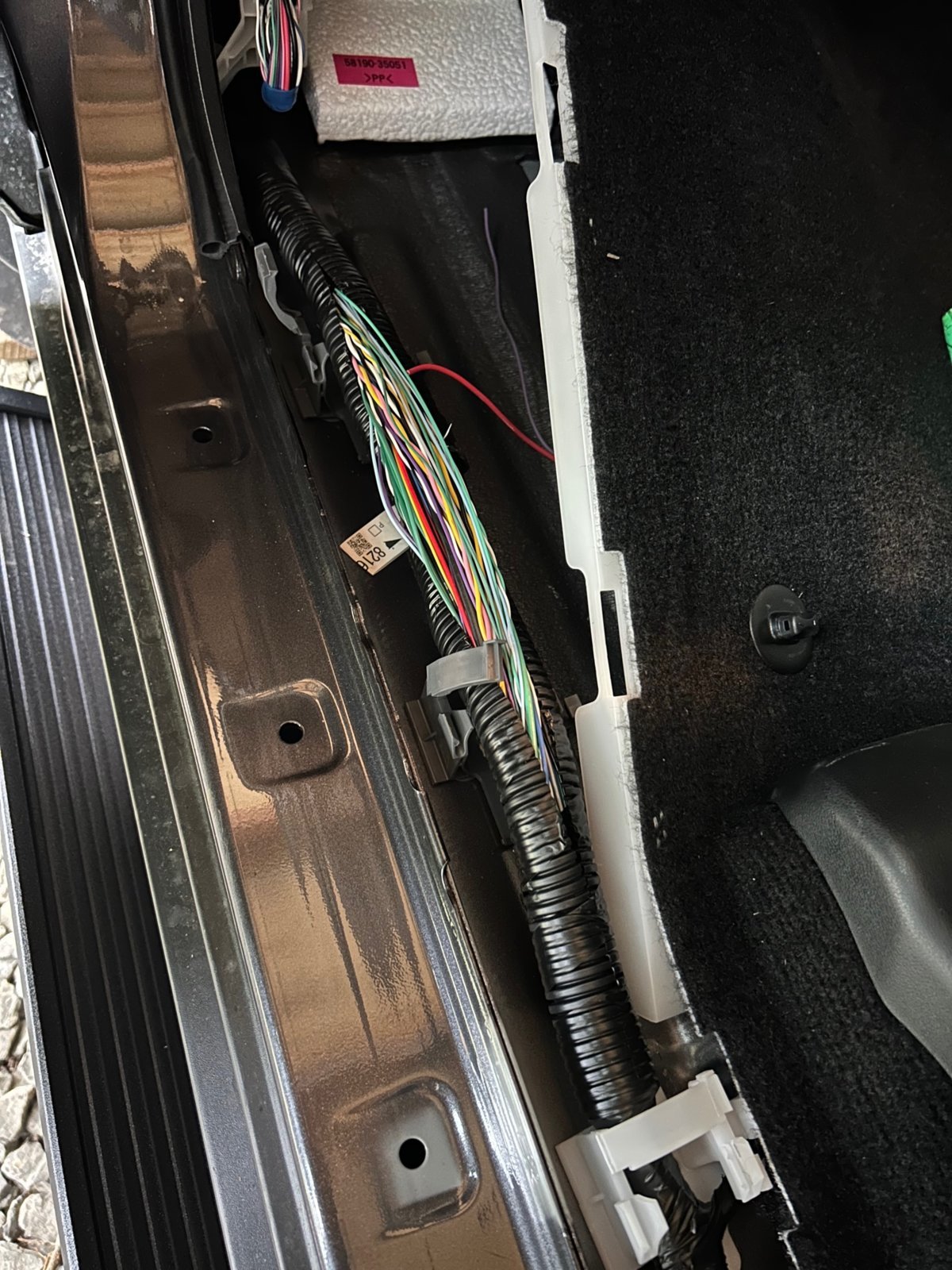 wiring harness drivers door 4 runner.jpg