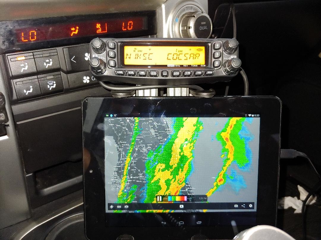 Yaesu and Tablet mount.jpg