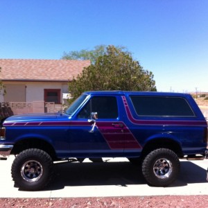 THE BRONCO BACK FROM THE PAINT SHOP!